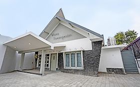 Hotel O Nawangwulan